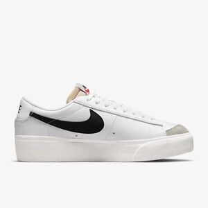 Size 8- Nike platform Blazers
